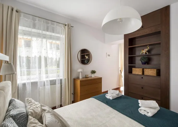 M&R Apartament Airport&Business Premium Marina Mokotow - Parking - Wifi - Netflix - Self Check-In, Terrace - Guarded Estate - Waw Chopin Airport