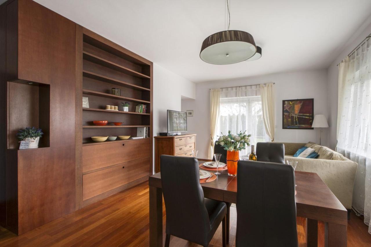 Apartment M&r Apartament: Premium Airport Retreat With Terrace *
