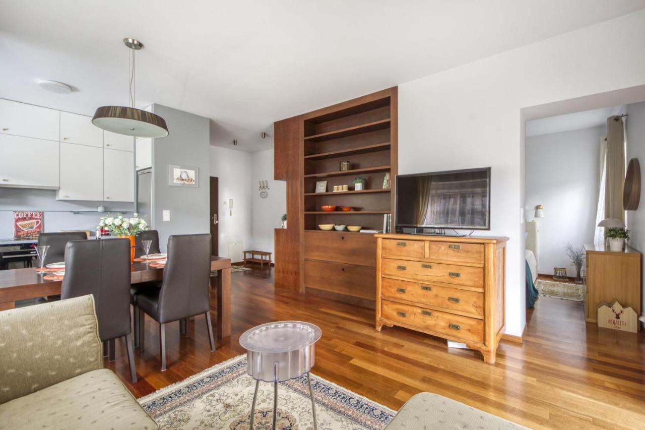 M&r Apartament: Premium Airport Retreat With Terrace *